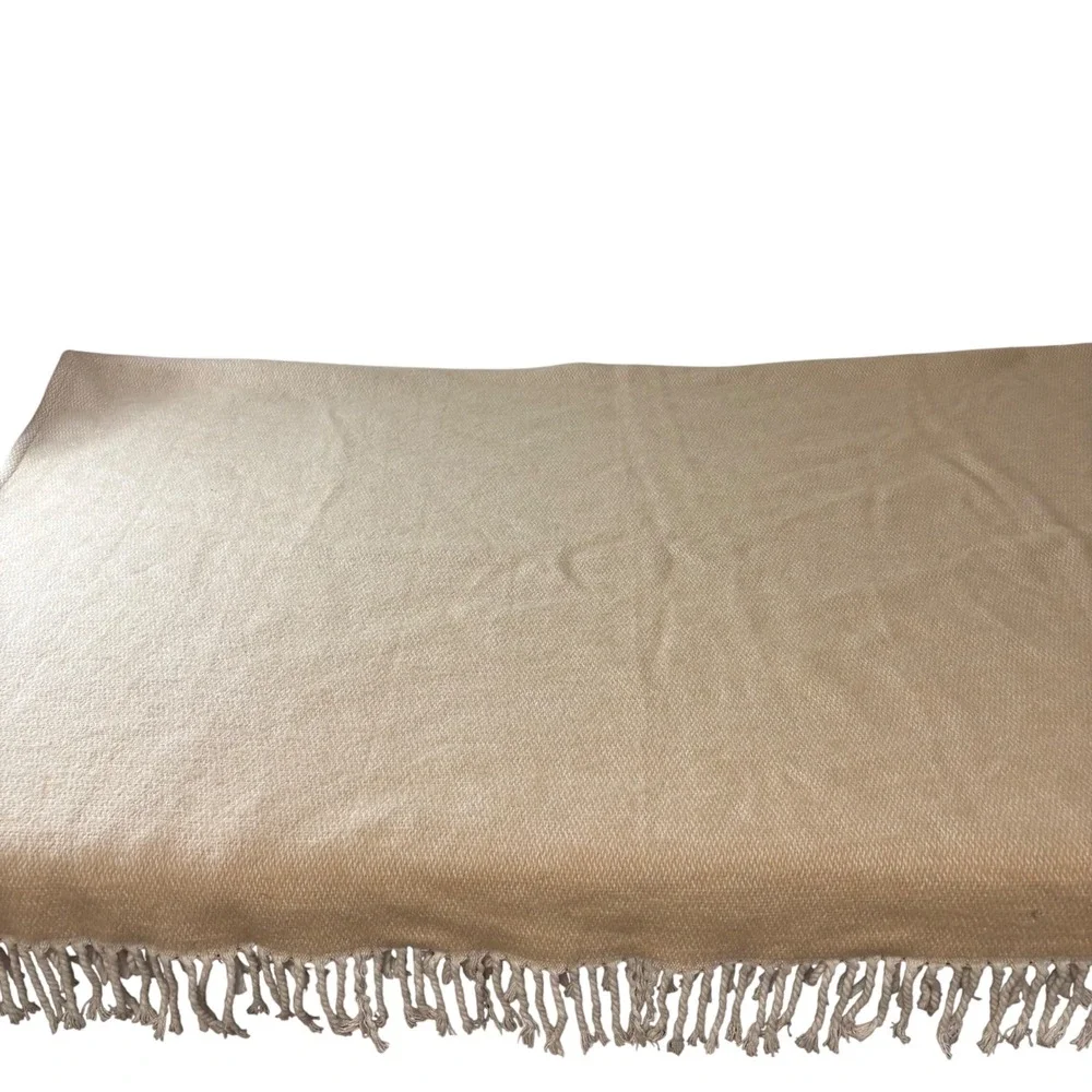 Matouk woven throw